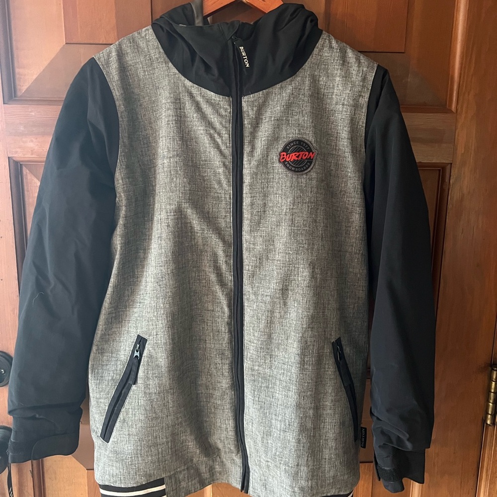 Burton snowboard/ski coat. Boys XL